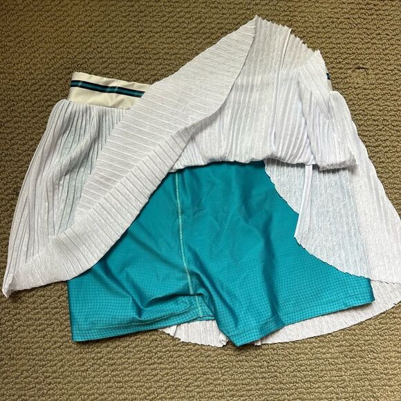 Fila White and Teal Pleated Skirt - Picture 4 of 4